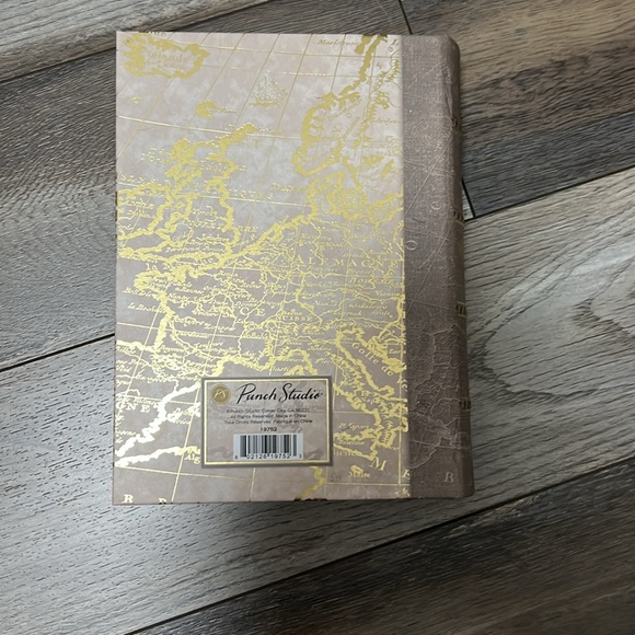 Box - Picture 4 of 5